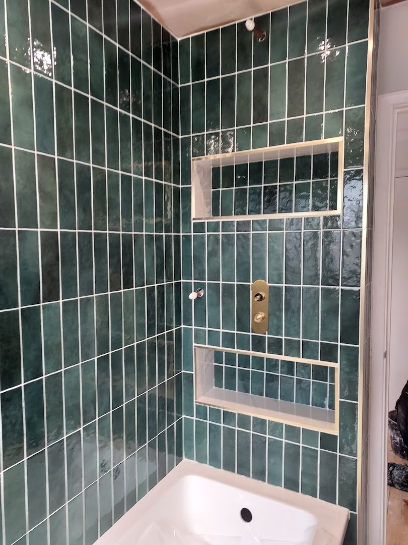 Paul the Tiler - Free and friendly advice. Quality, Qualified, and fully insured. — Photos 1